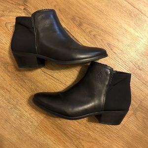 Jack Roger Ankle Booties; black leather